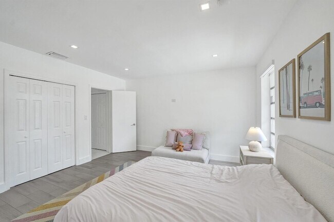 Building Photo - 3630 N 55th Ave