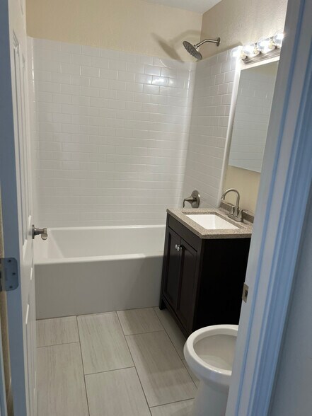 Building Photo - 6936 Kepler Dr