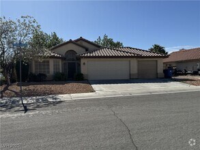 Building Photo - 5017 Vista Loma Way