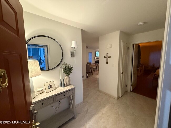 Building Photo - 81 Pagoda Ln