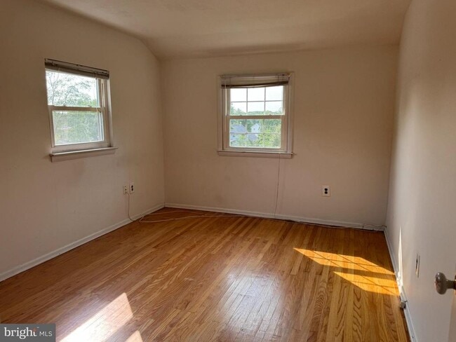 Building Photo - 721 Fiske Ln