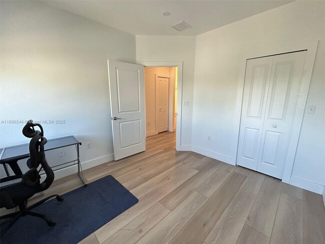 Building Photo - 12716 SW 131st Terrace