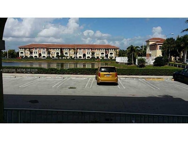 Building Photo - 10800 NW 88th Terrace
