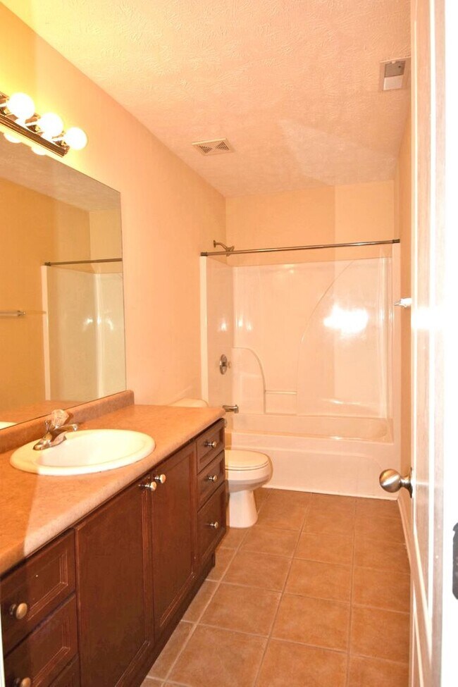 Building Photo - Wonderful 3BR/2BA Smyrna home on a corner lot, 2 car garage!