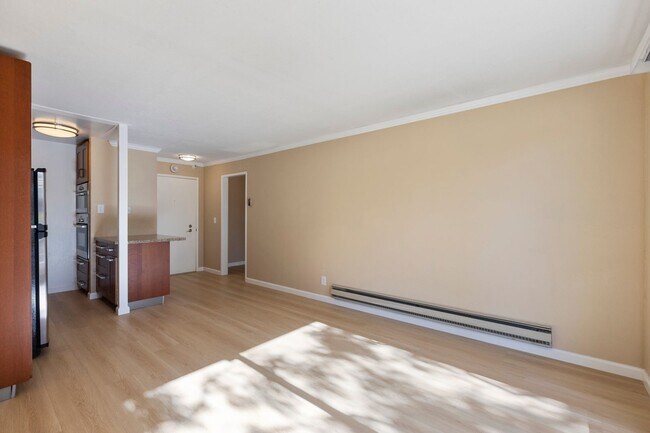 Building Photo - Exquisitely Updated, No Carpet 1bd/1ba in ...
