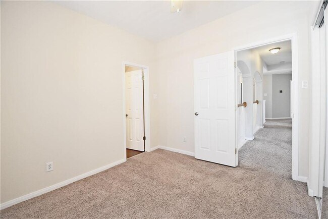 Building Photo - 1005 Cashew Ln