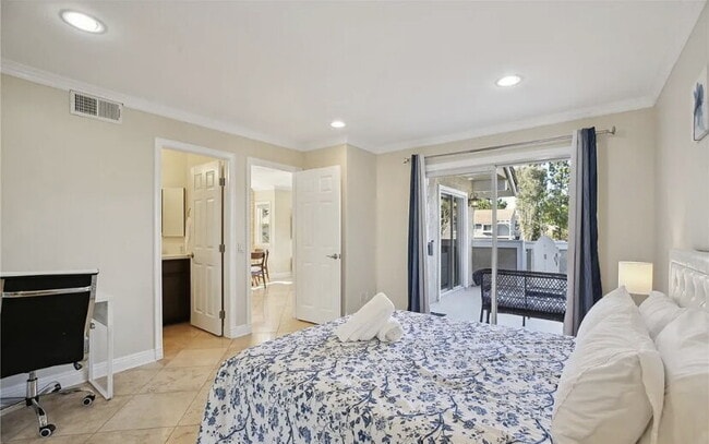 Building Photo - Nestled within the highly sought-after Hea...