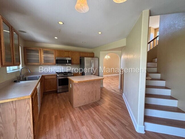 Building Photo - 1477 Ridge Point Dr