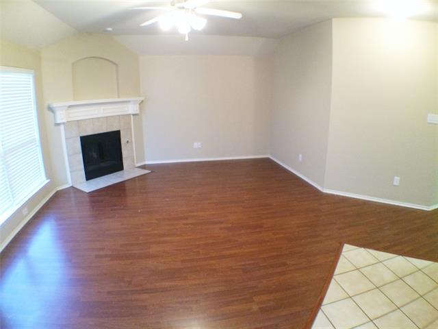 Building Photo - 9857 Old Field Dr