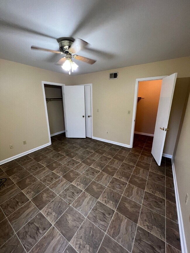 Building Photo - "Charming 2-Bedroom Retreat in Jonesboro – Cozy 750 Sq Ft Home Awaits!"