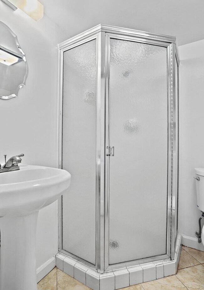 Lower Level Bathroom - 4901 29th Rd S