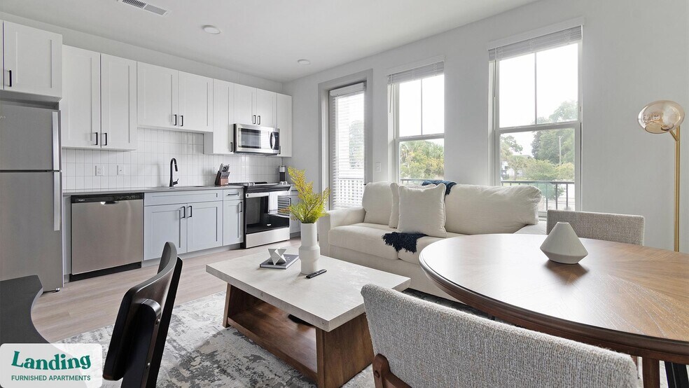 Building Photo - 1148 N Main St