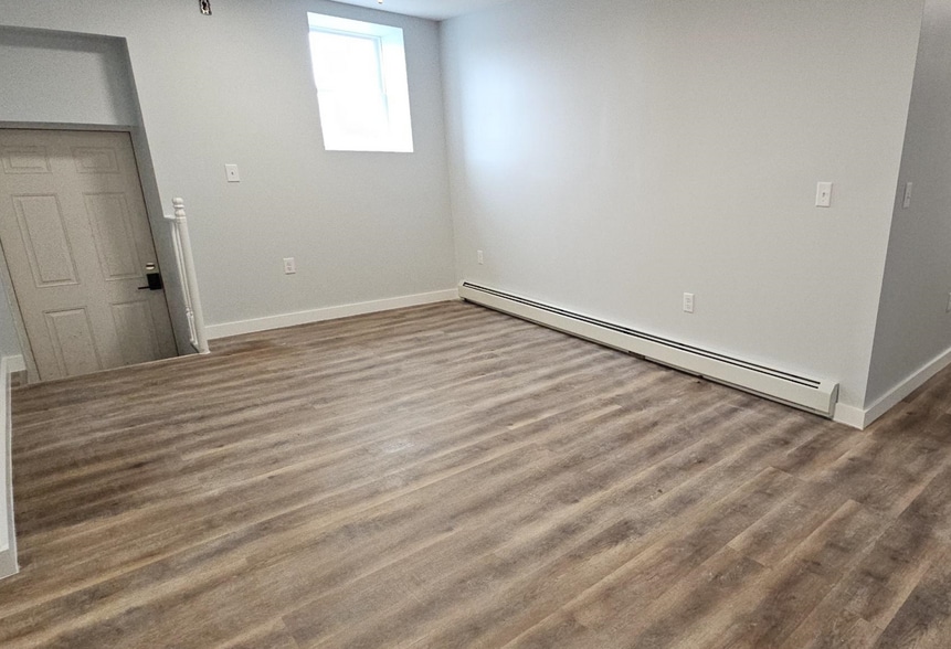 Building Photo - 23 E Clinton St