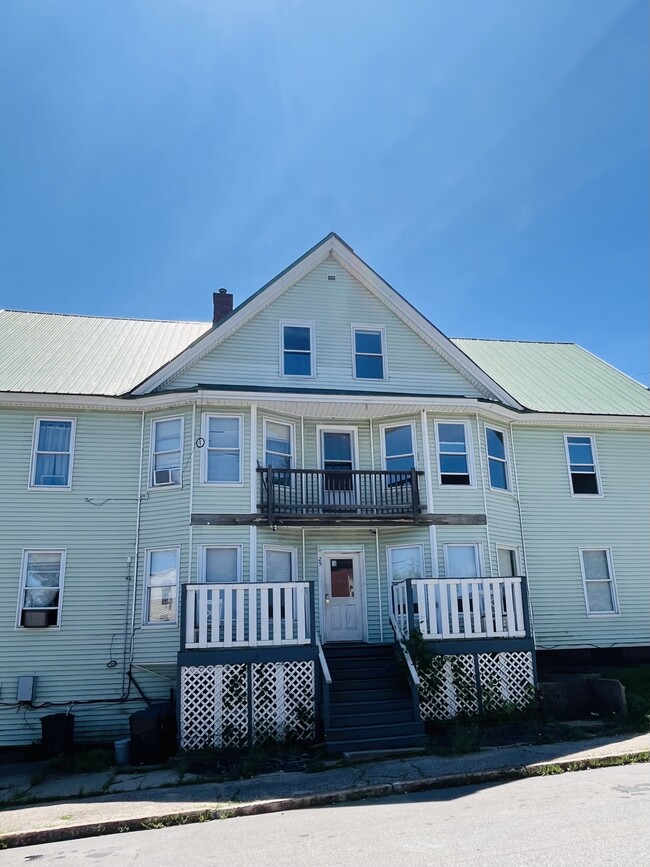 Primary Photo - 25 Maine Ave