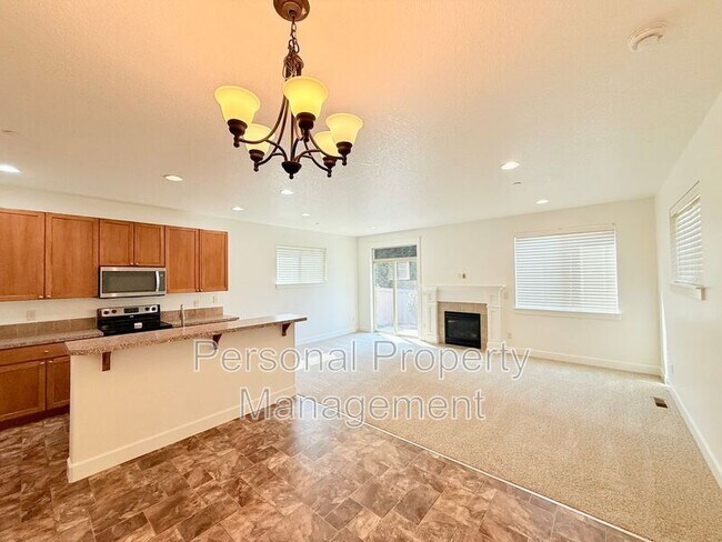 Building Photo - 3326 NW 47th Dr