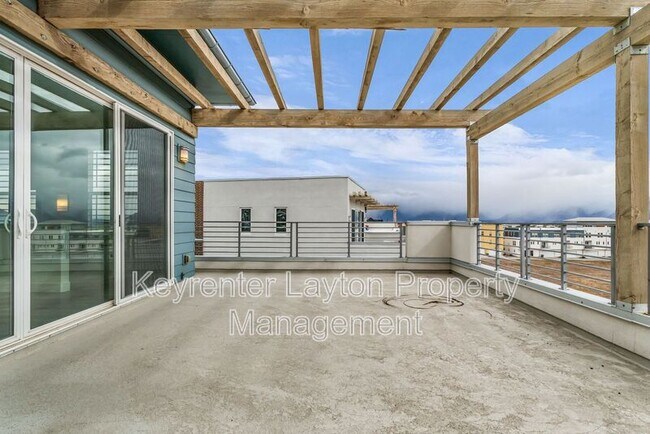 Building Photo - 5141 Rambutan Wy