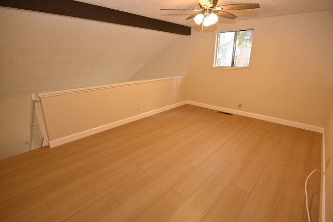 Building Photo - 1034 Summermist Ct