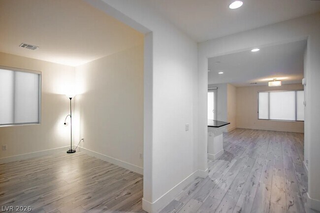 Building Photo - 7148 Avana St