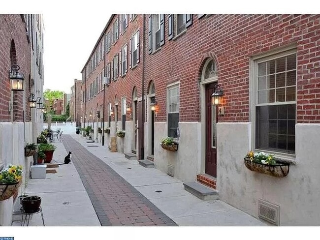 Building Photo - 525 Fitzwater St
