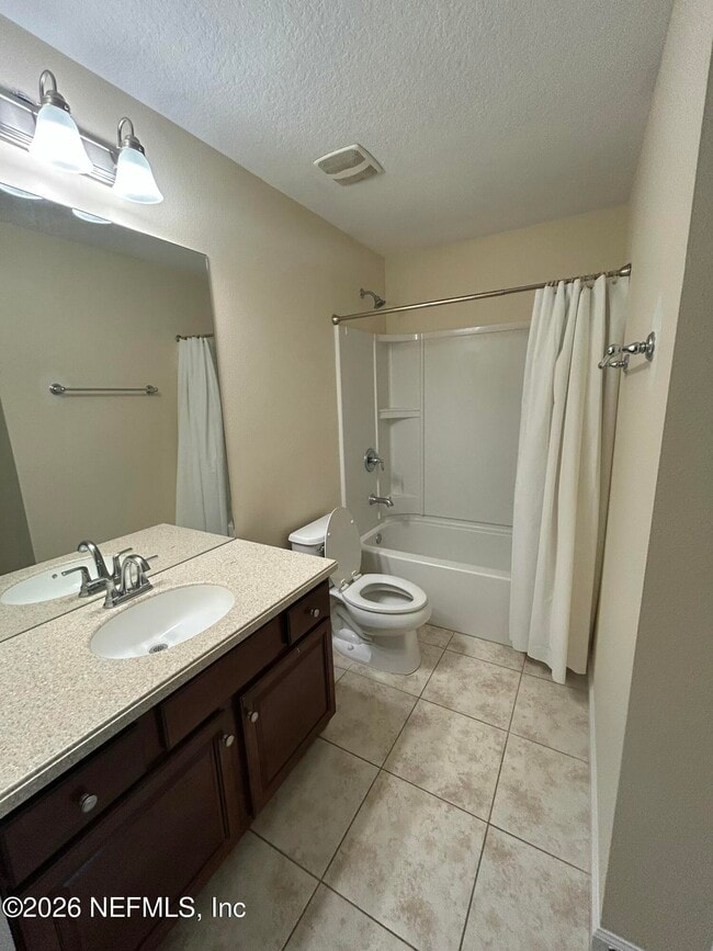 Building Photo - 4233 Clybourne Ln