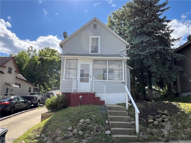 Primary Photo - 2286 6th St SW