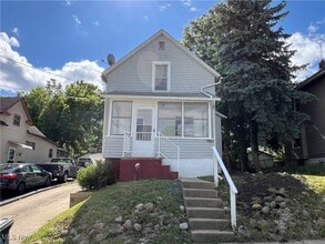 Building Photo - 2286 6th St SW