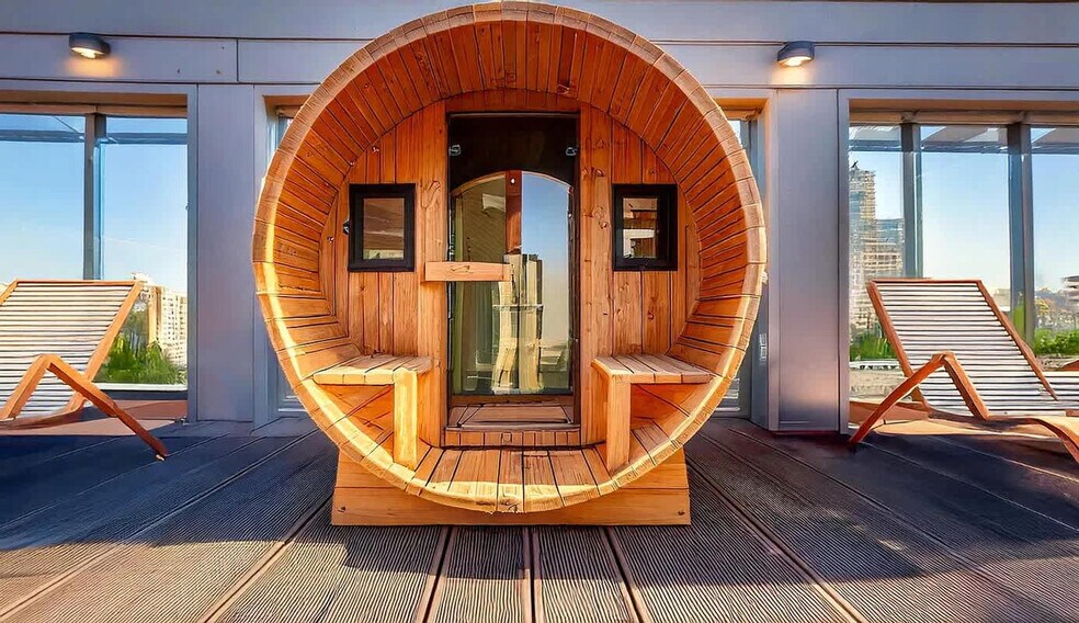 Building Photo - 525 E 72nd St