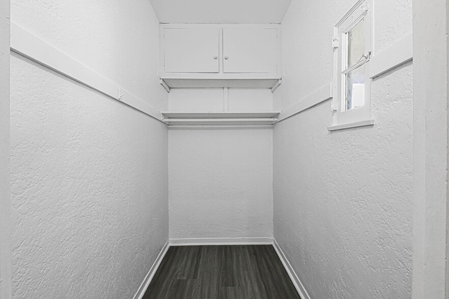 Building Photo - 1503 S Shenandoah St