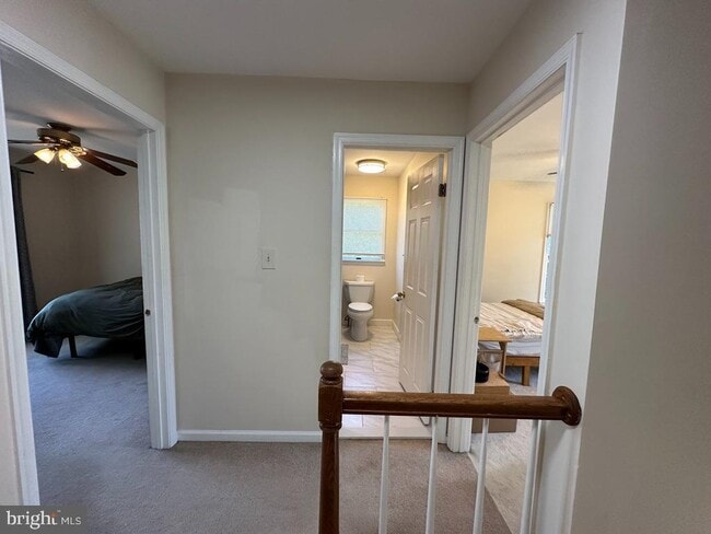 Building Photo - 893 Broad Oaks Dr