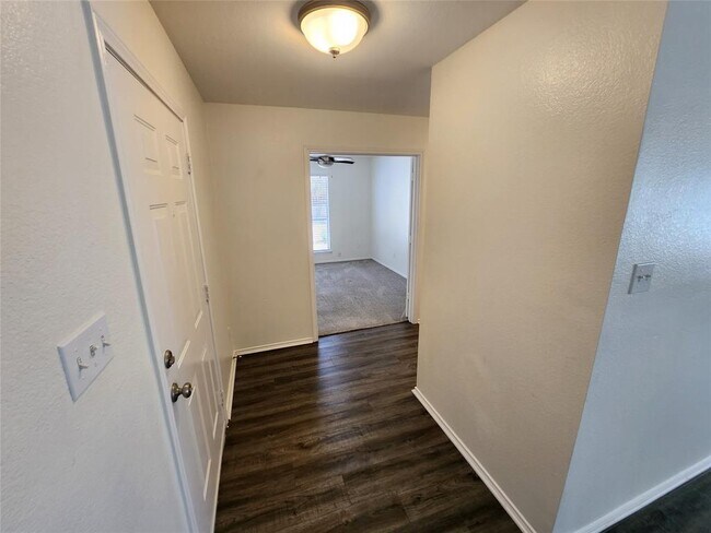 Building Photo - 5780 McNaughton