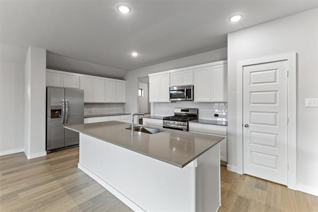 Building Photo - 905 Honeydew Ln