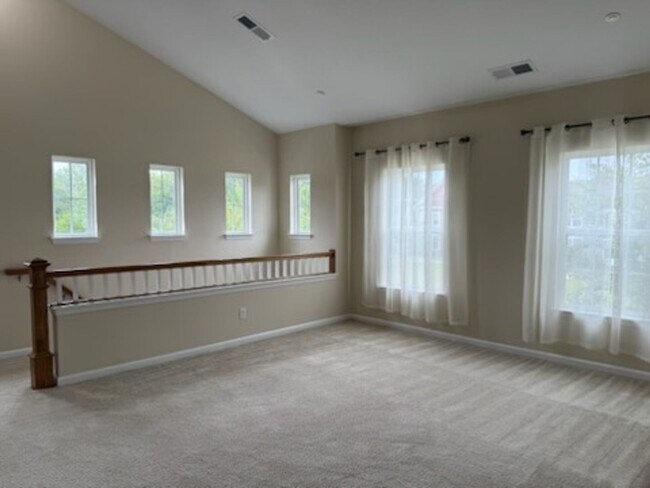Building Photo - Wow! Incredible Luxury Townhome in William...