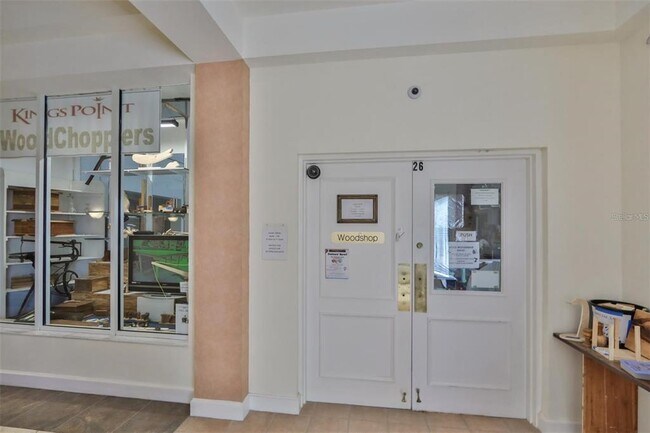 Building Photo - 2038 Grantham Greens Dr