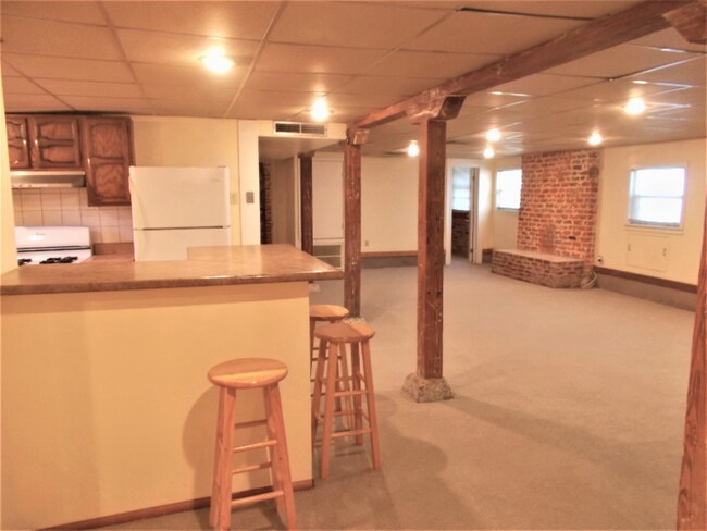 Building Photo - 1700 Dublin St