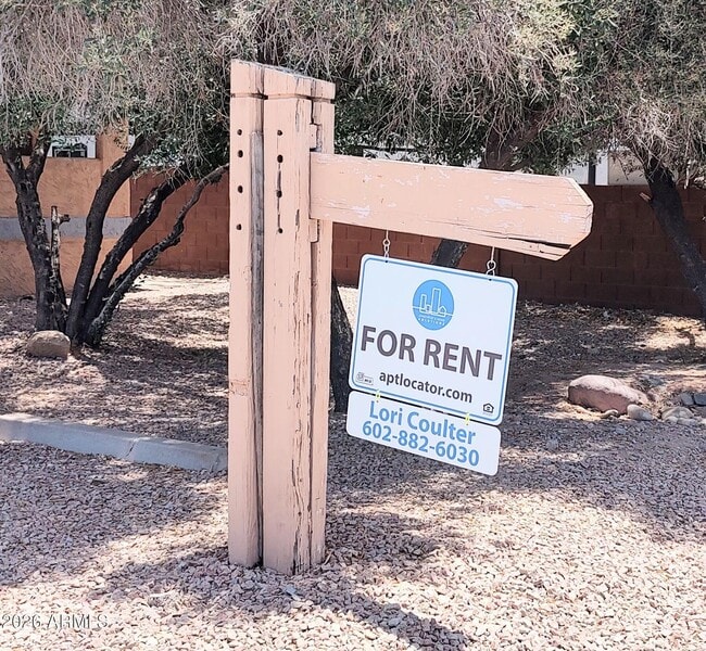 Building Photo - 317 S Stapley Dr