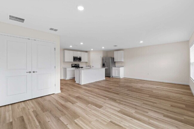 Building Photo - Be the first to rent this new 3BR 2BA home in SW Ocala!