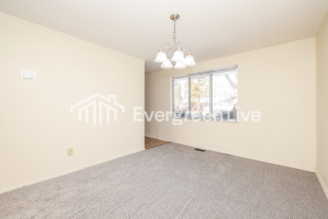 Building Photo - 6420 Larcomb Dr