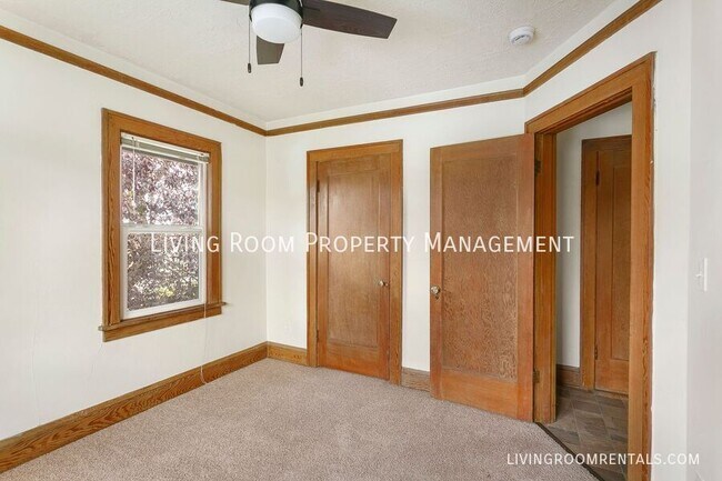 Building Photo - 1843 N Schofield St