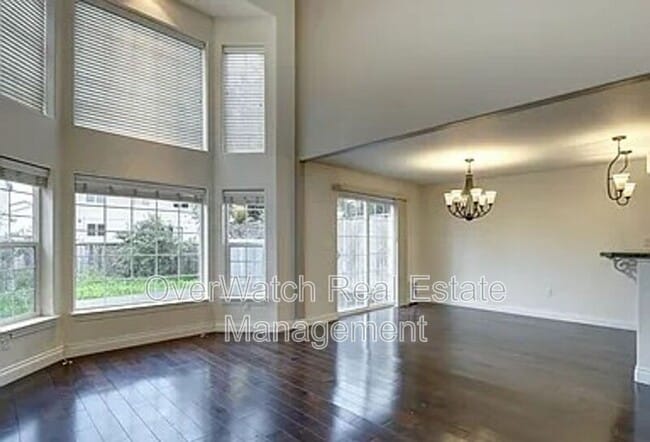 Building Photo - 217 Skwentna Dr