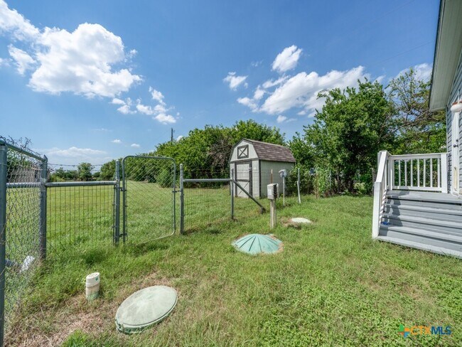 Building Photo - 4654 Old Howard Rd