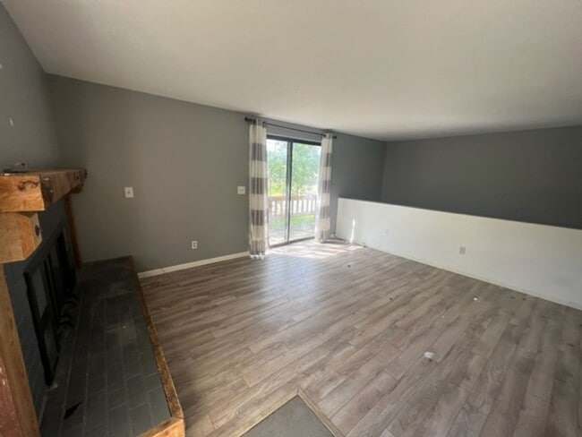 Building Photo - Wonderful single-family home for rent in d...