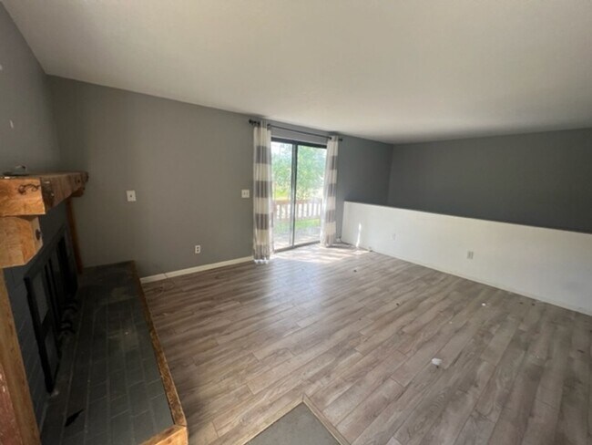 Building Photo - Wonderful single-family home for rent in downtown Fairplay!