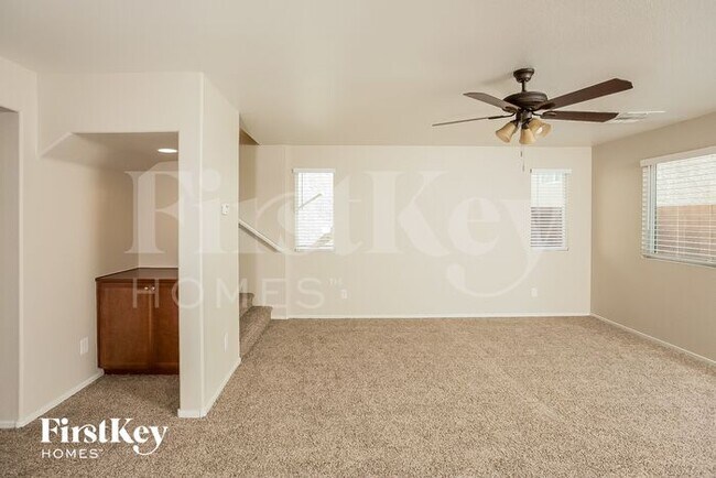 Primary Photo - 10809 Merrimack Ave