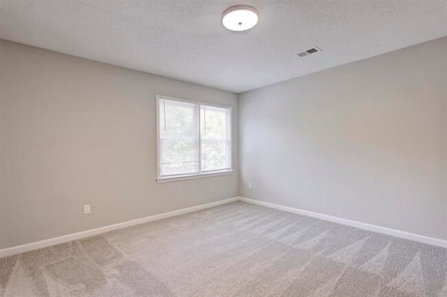Building Photo - 1359 Winoka Rd