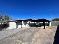 Building Photo - House For Rent