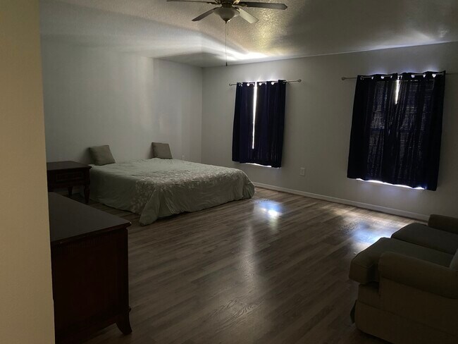 Building Photo - 111 Cabrillo Dr