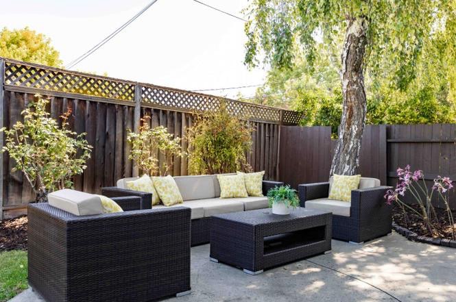 Building Photo - 2516 Dell Ave