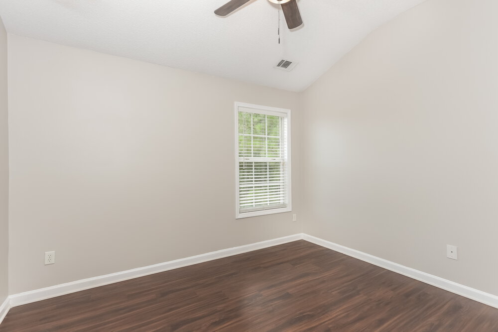 Building Photo - 5000 Dockside Dr