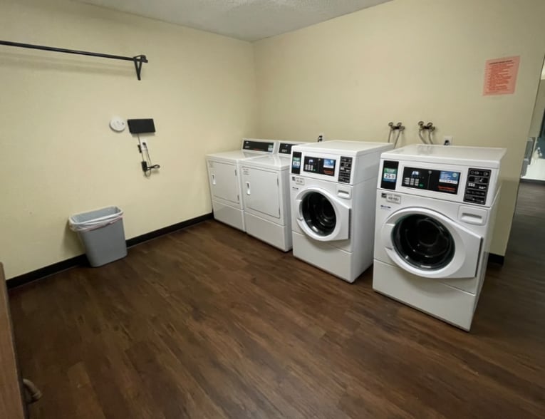 Building Photo - 7615 E Quincy Ave