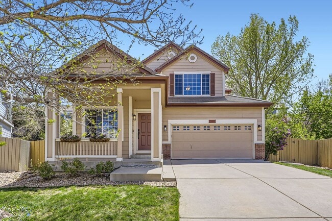 Primary Photo - Walkability, Space, and Sunshine: 4Bd Home...
